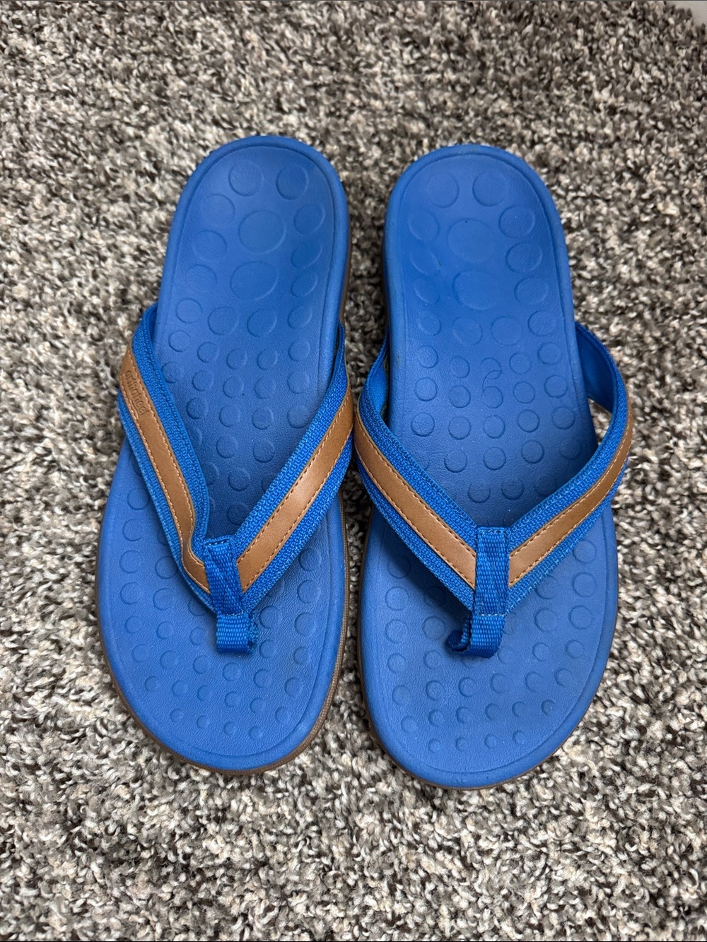 Orthaheel Vionic Tide Thong Sandal in Royal Blue/Tan Orthopedic Arch Support
